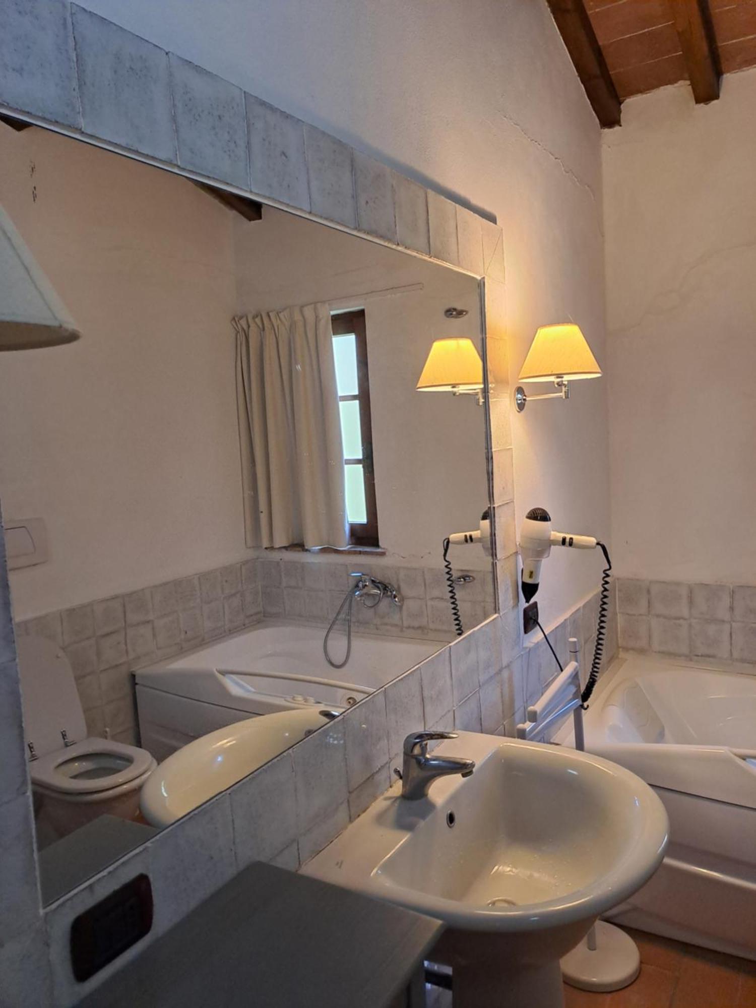 Agriturismo Villetta Di Monterufoli Monteverdi Marittimo Camera foto